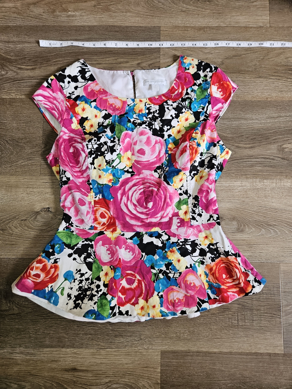 NewYork & Co Floral Bright Peplum Women’s Top in Pink and Black Multicolor